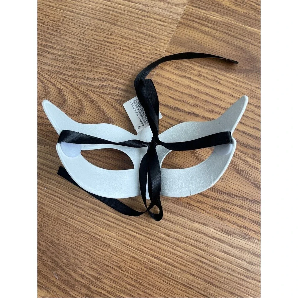 White Venetian Style Plastic Masquerade Mask Unpainted Costume Party
